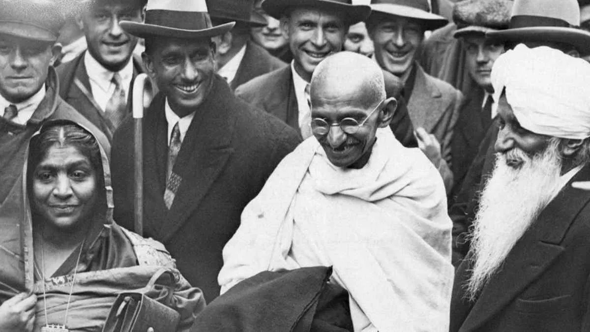 Mahatma Gandhi and sarojini naidu