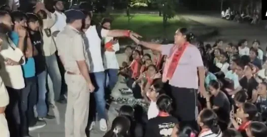 Samras Girls' Hostel In Surat Protest Over Food Quality, Basic Needs, Cite “Worms in Food”