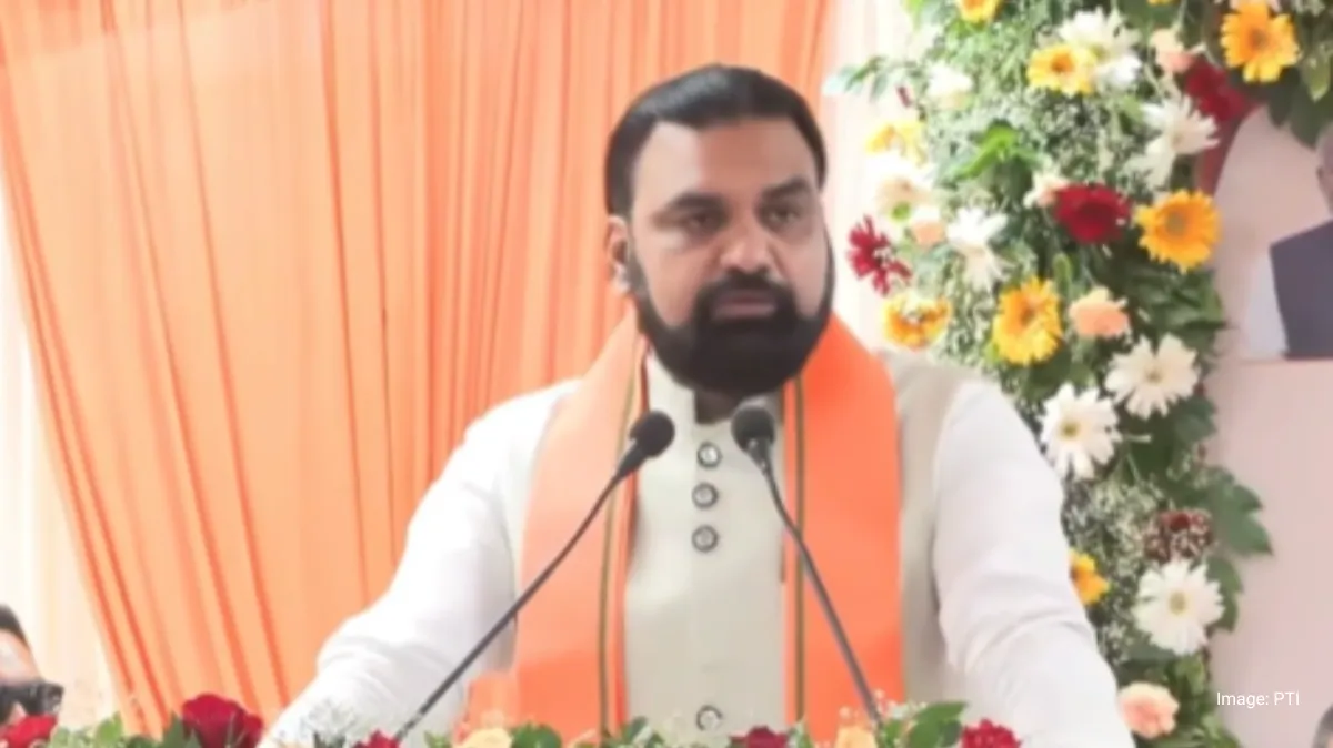 Bihar CM Samrat Chaudhary Honours 168 Class 10, 12 Toppers With Cash, Laptop Amount