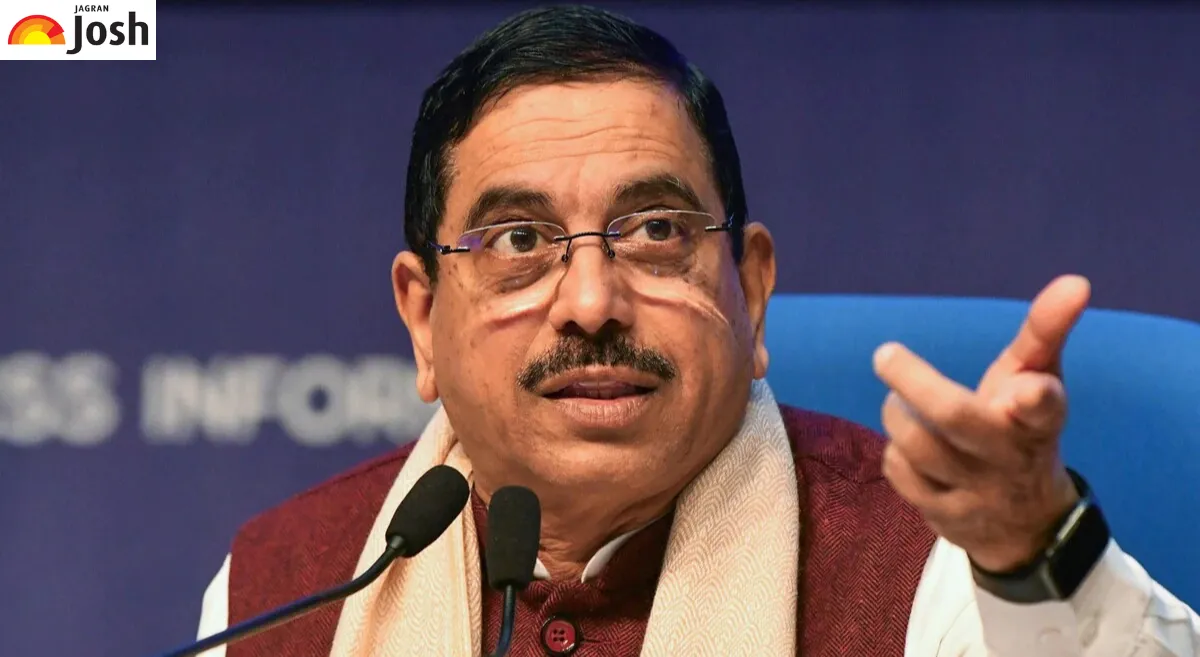 Education Minister Pralhad Joshi Meets Kerala Higher Education Minister Roji M John to Discuss Centre-State Coordination