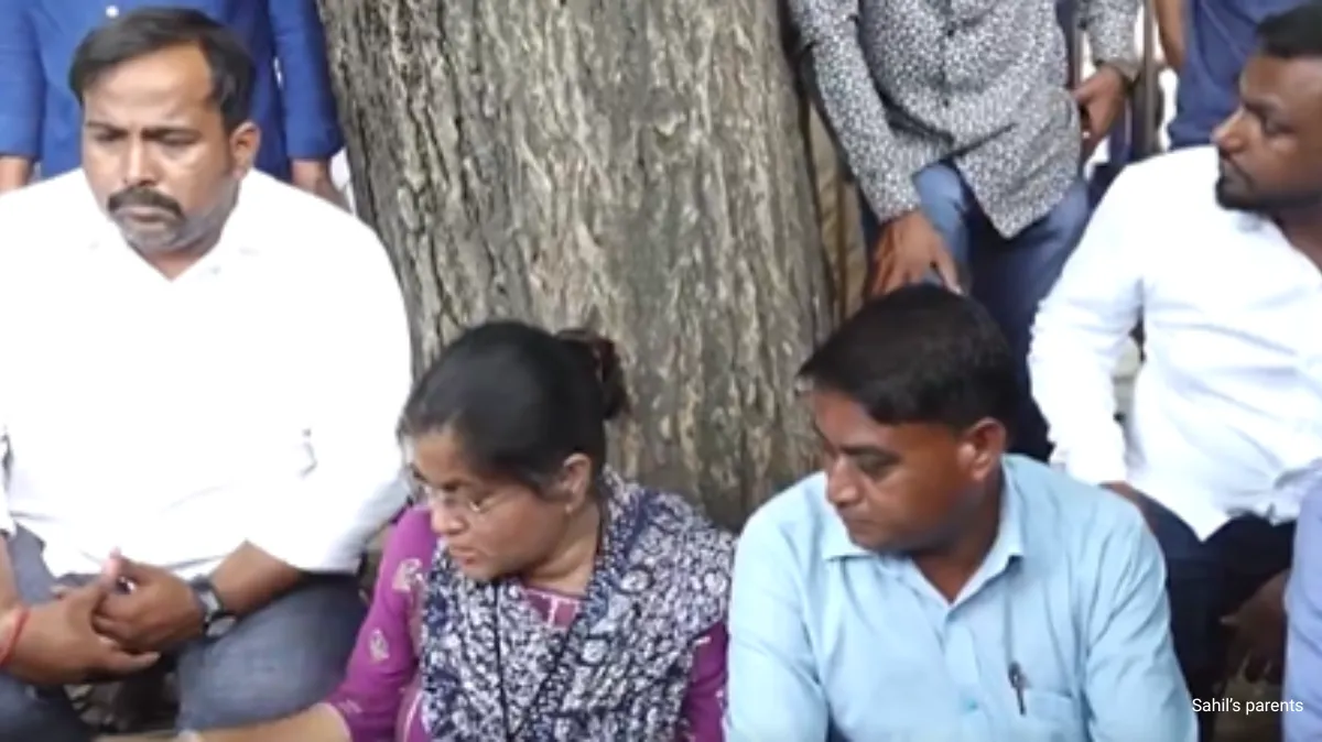IIT Bombay Student Suicide: Parents Begin Hunger Strike, Demand Action Against Accused