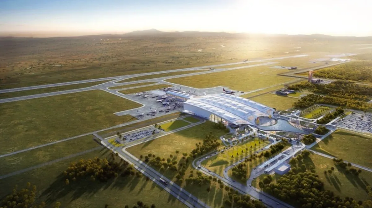 Built as the second international airport for the Delhi-NCR region to complement Indira Gandhi International Airport