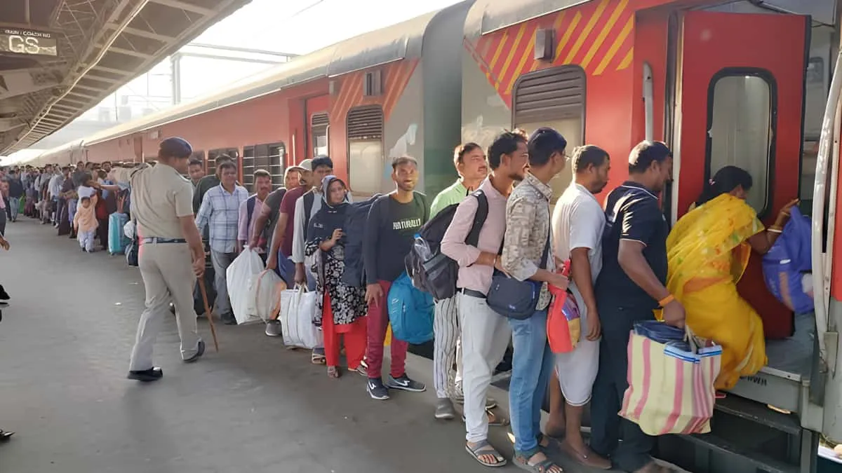 Indian Railways Announces 100+ Special Trains for Durga Puja, Diwali and Chhath 2026 For UP, Bihar, Assam & Other States: Check Details Here!