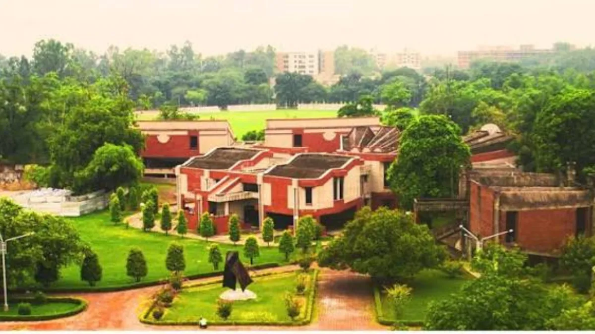 IIT Kanpur To Open Rs 180 Crore Entrepreneurship School In Noida, Launches $1 Billion Fundraising Campaign