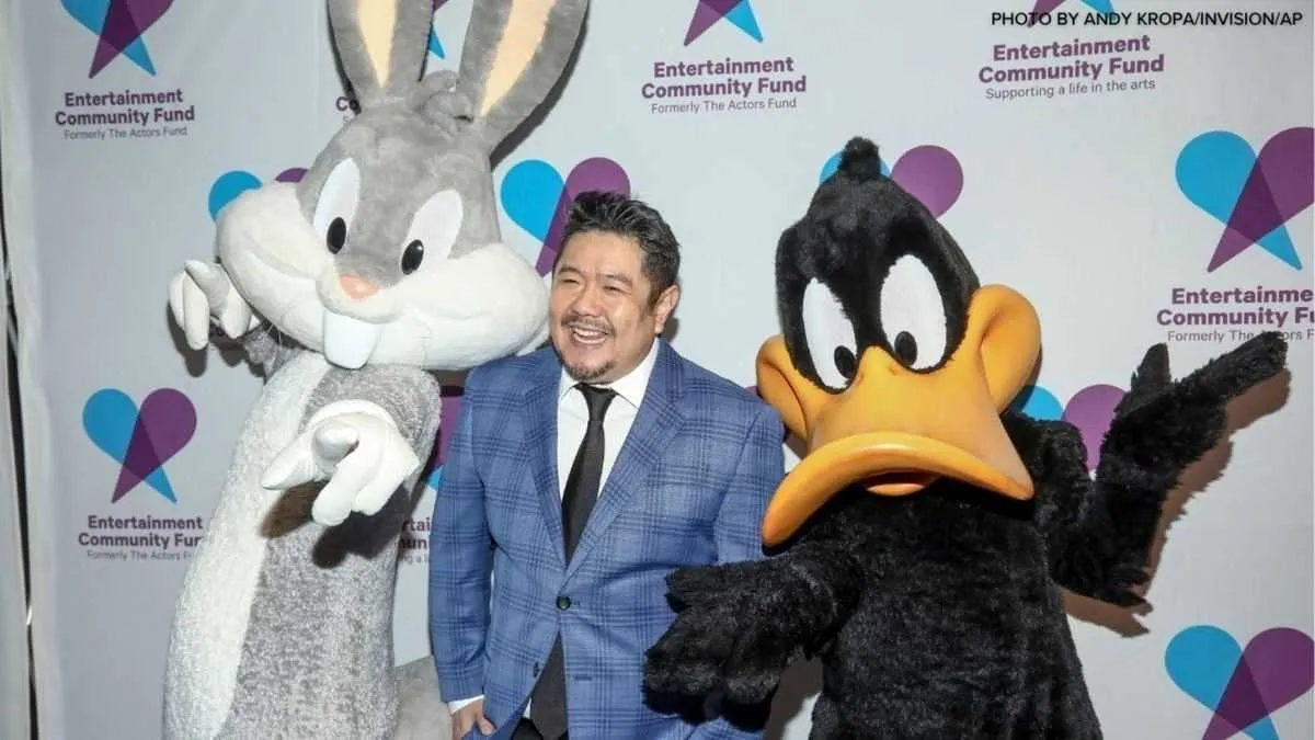 Eric Bauze who voiced Bugs Bunny dies at 46. (Photo: @abc7newsbayarea via x.com)