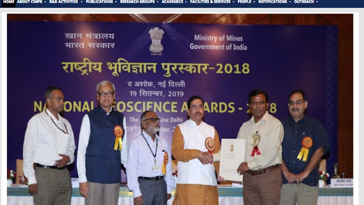 CSIR -CIMFR Recruitment 2020: Apply Online for 18 Scientist Posts, Salary Rs. 67,700