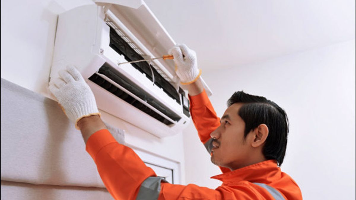 How to AC Mechanic or Technician? Here are Top Courses and