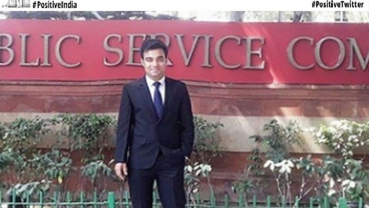 Positive India: कभी पिता के साथ बेचते थे चाय, फिर कड़ी मेहनत से UPSC क्लियर कर बनें IRS अफसर - जानें हिमांशु गुप्ता की कहानी