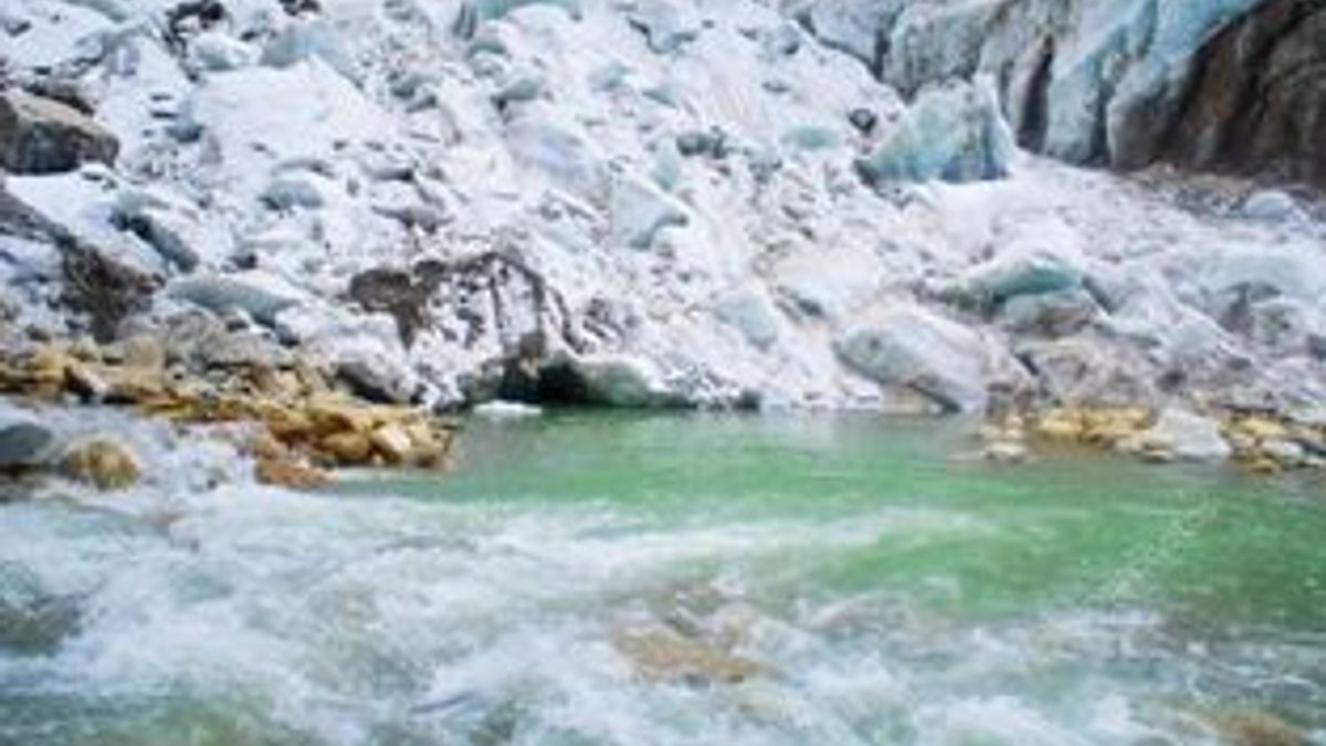 What is the origin of holy river Ganga?