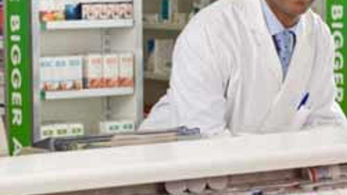 Pharmacist An Alternate to Expensive Doctors