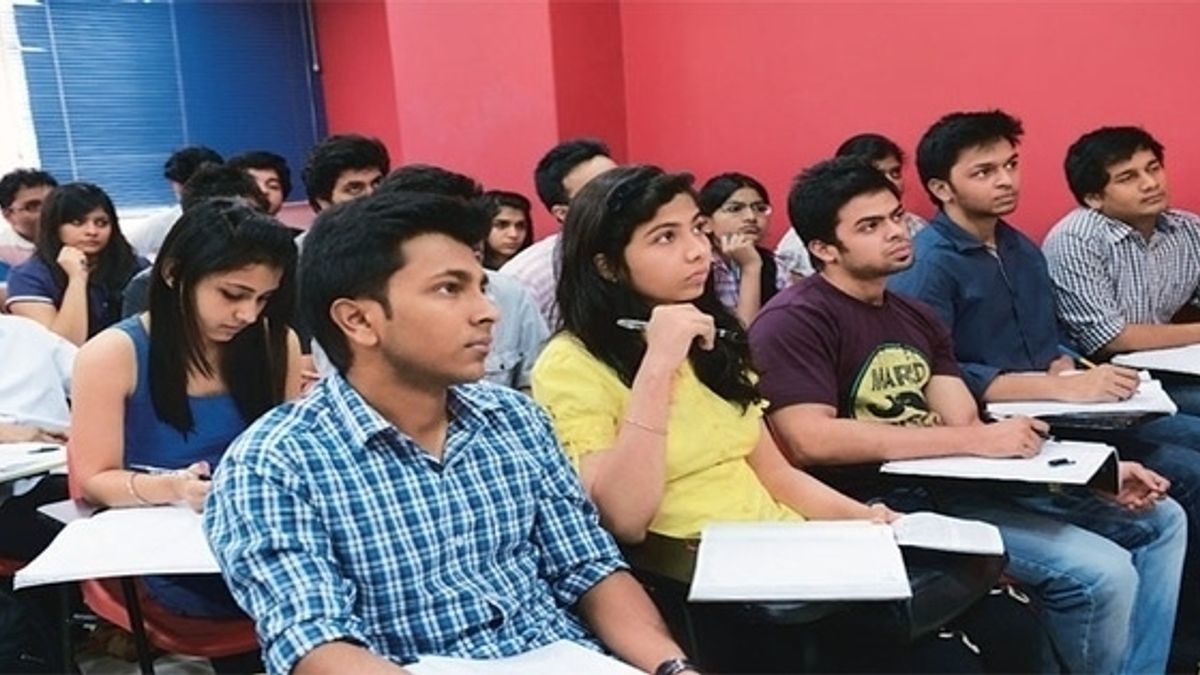 जानें IIT JEE के लिए कौन से हैं सबसे महंगे कोचिंग इंस्टिट्यूट्स और क्या है इनका फ़ीस स्ट्रक्चर?