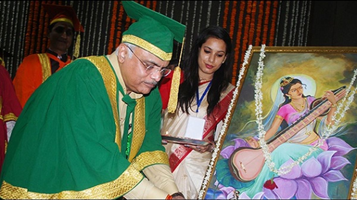 Mangalayatan University hosts 7th Convocation, confers degree to 742 students