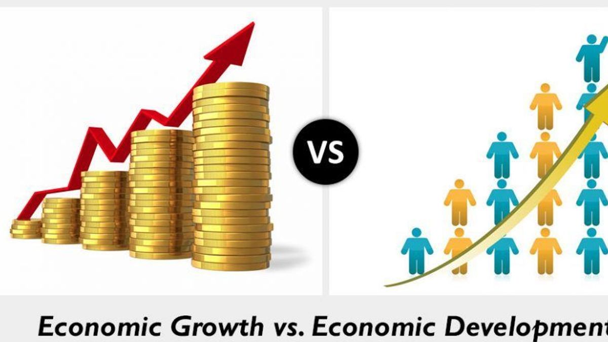 Difference between economic growth and economic development
