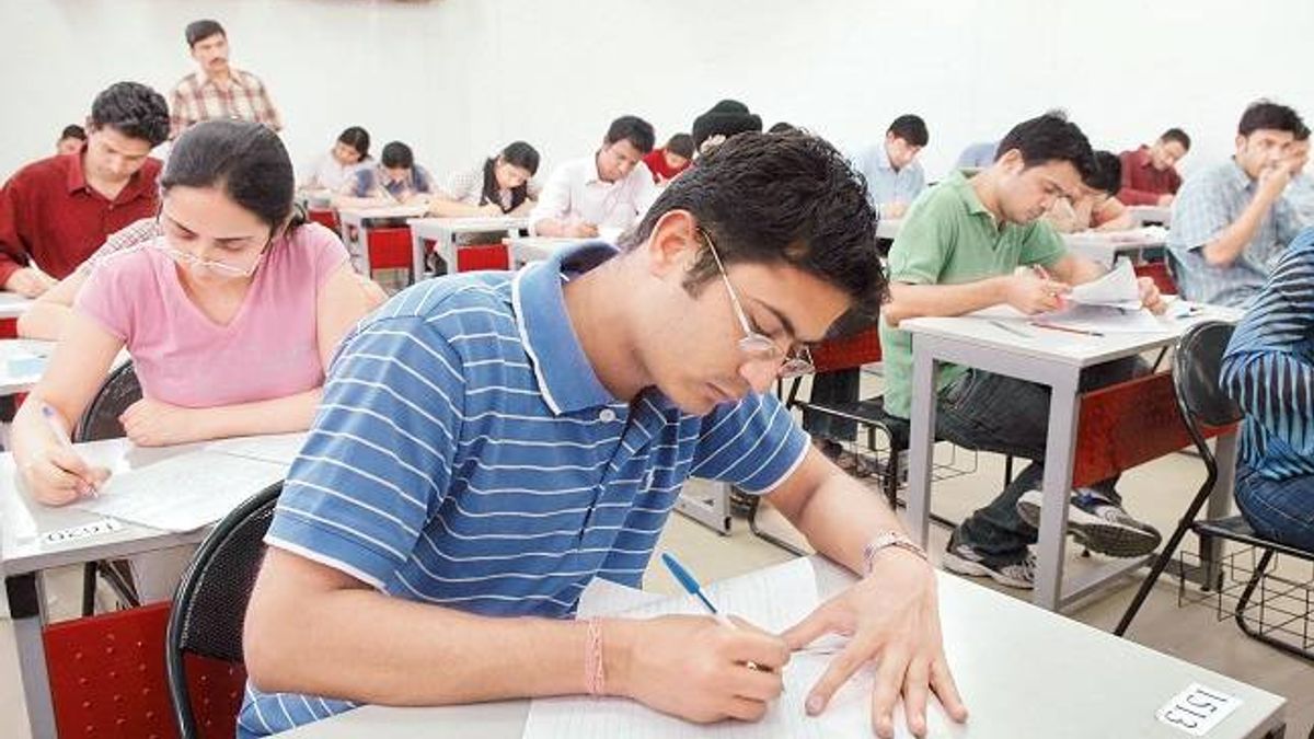 इंजीनियरिंग परीक्षा में अधिकतम अंक प्राप्त करने के लिए 9 सरल टिप्स