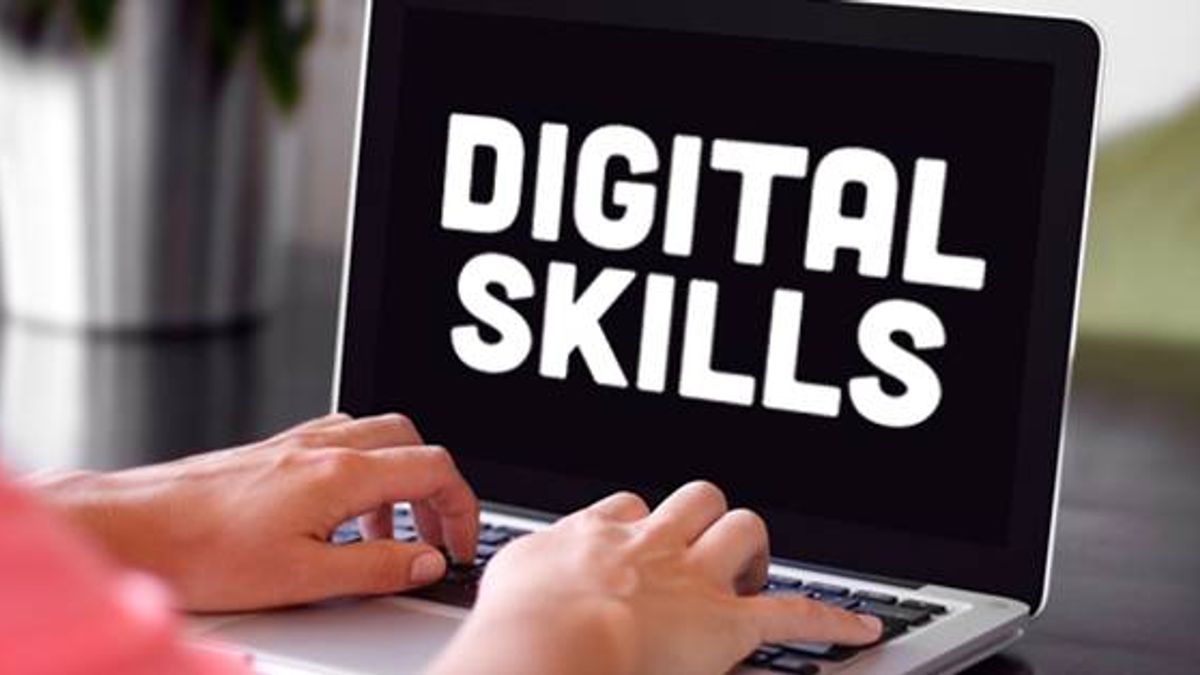  Students learn important digital skills.