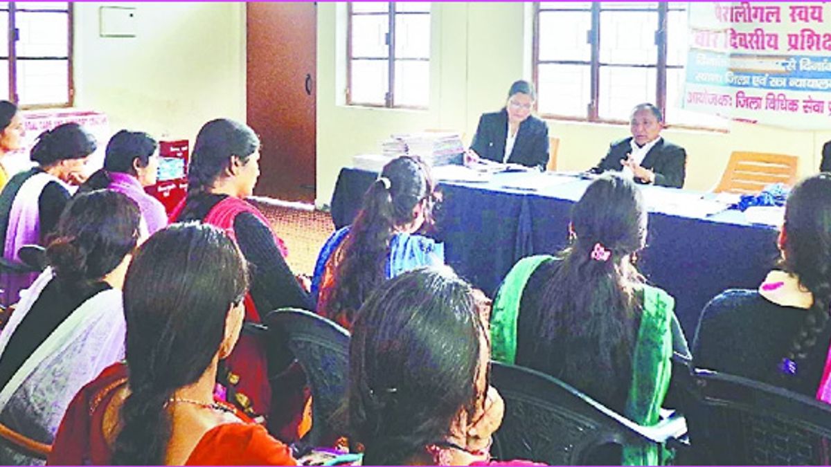 जानें पैरा लीगल वालंटियर बनने के लिए क्या है योग्यता, चयन प्रक्रिया और कहां मिलेगी नौकरी?