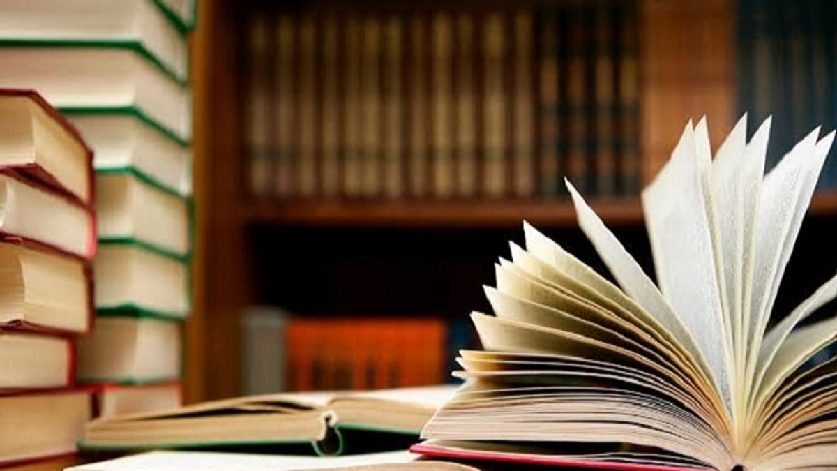 शशि थरूर की तरह अपनी Vocabulary को Strong करने के लिए ये 5 बुक्स ज़रूर पढ़ें 