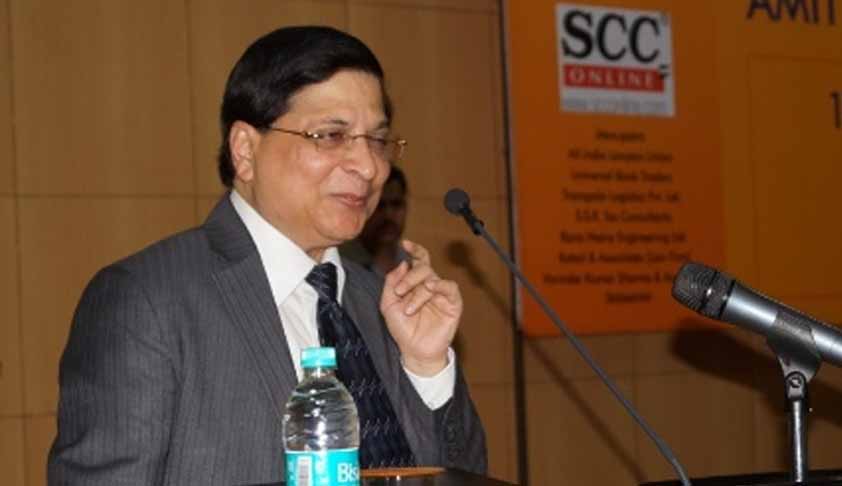 न्यायमूर्ति दीपक मिश्रा ने भारत के मुख्य न्यायाधीश के रूप में शपथ ग्रहण की