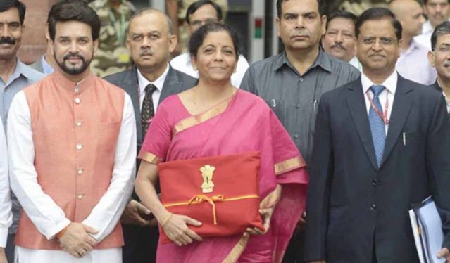 LIC में सरकार बेचेगी अपनी हिस्सेदारी, जानें इसके पीछे की मुख्य वजह