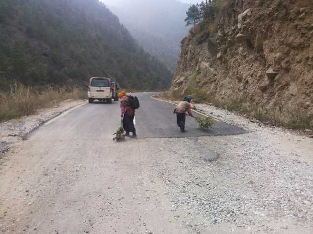 Darbuk-Shyok-Daulat Beg Oldie Road