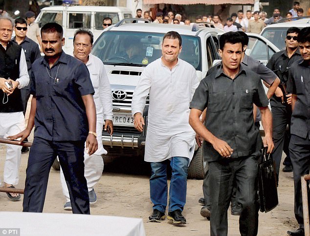 केंद्र सरकार का बड़ा फैसला, गांधी परिवार की एसपीजी सुरक्षा हटाने का लिया फैसला