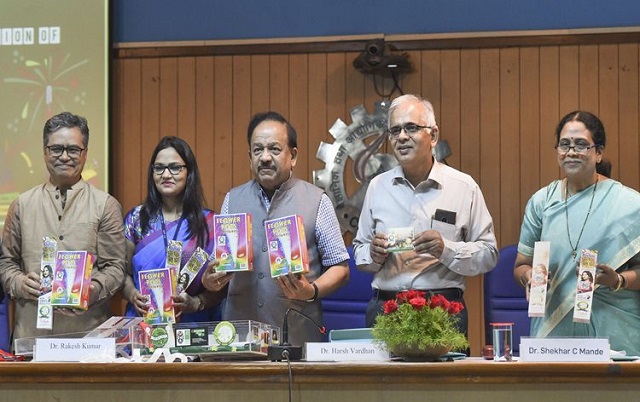 Government launches green crackers