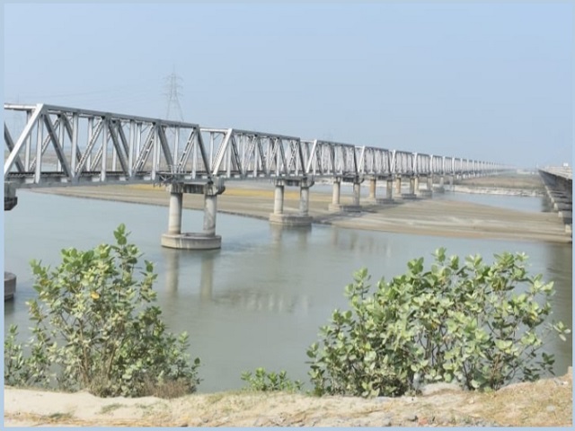 What is the strategical importance of Kosi Mahasetu Bridge?