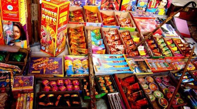 एनजीटी का बड़ा फैसला, खराब वायु गुणवत्ता वाले राज्यों में 30 नवंबर तक पटाखों पर प्रतिबंध