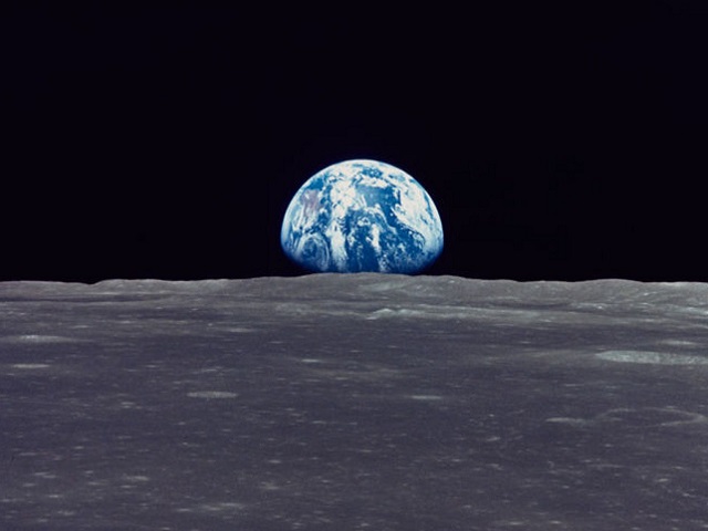 Nokia to build first-ever cellular network on the Moon