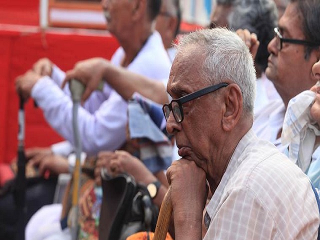 भारत में सीनियर सिटीजन्स को क्या-क्या सुविधाएँ और छूट मिलतीं हैं?