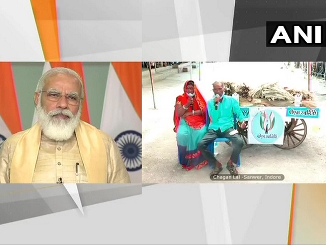 PM Narendra Modi holds Swanidhi Samvaad with MP street vendors