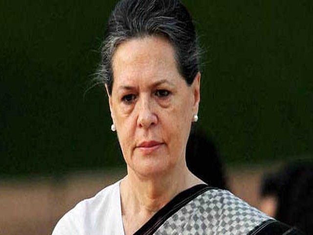 what is the age of sonia gandhi