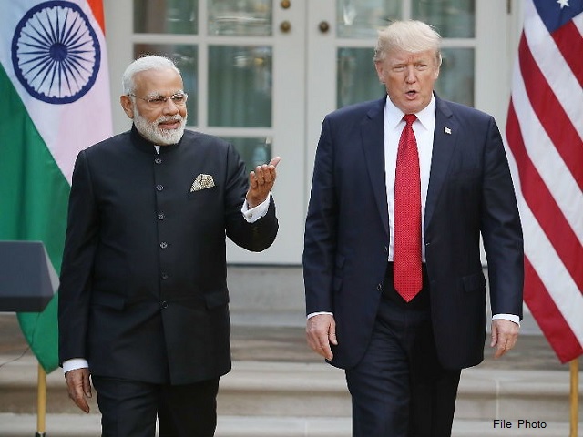 Donald Trump India Visit: डोनाल्ड ट्रम्प ने 'नमस्ते ट्रम्प' में भाग लिया, अब आगरा पहुंचे