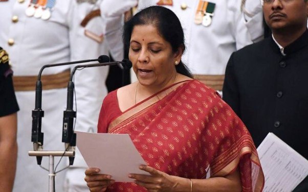 देश की पहली महिला 'वित्तमंत्री' बनीं निर्मला सीतारमण, जाने कैसे रचा इतिहास