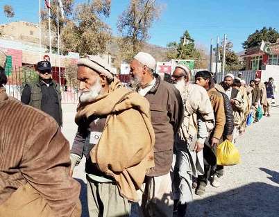 पांच वर्षों में पांच लाख पाकिस्तानी शरणार्थियों को उनके देश वापस भेजा गया