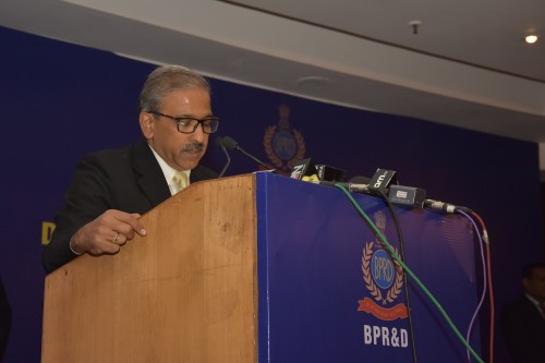 केंद्र सरकार ने पुलिस अन्वेषण में उत्कृष्टता हेतु ‘केंद्रीय गृह मंत्री पदक’ देने के प्रस्ताव को मंजूरी दी