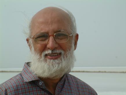 Gujarati poet Sitanshu Yashaschandra chosen for 2017 Saraswati Samman