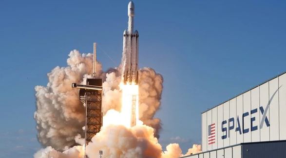 SpaceX Launches Falcon Heavy Rocket With 24 Satellites After 3-Hour Delay