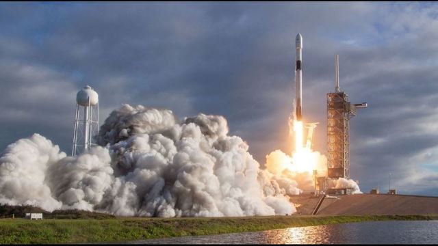 SpaceX Launches 64 Satellites At Once In Hindi