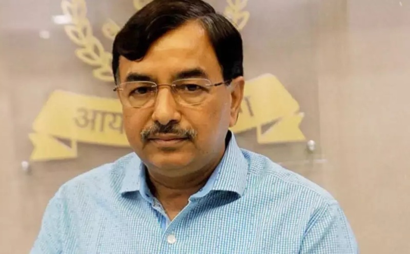सुशील चंद्रा नये चुनाव आयुक्त नियुक्त किये गये