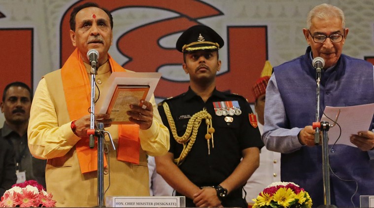 विजय रुपाणी दूसरी बार गुजरात के मुख्यमंत्री बने