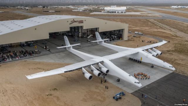 World's largest aircraft successfully passes first engine tests