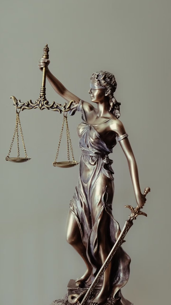 What Is The Difference Between Advocate And Lawyer what-is-the-difference-between-advocate-and-lawyer