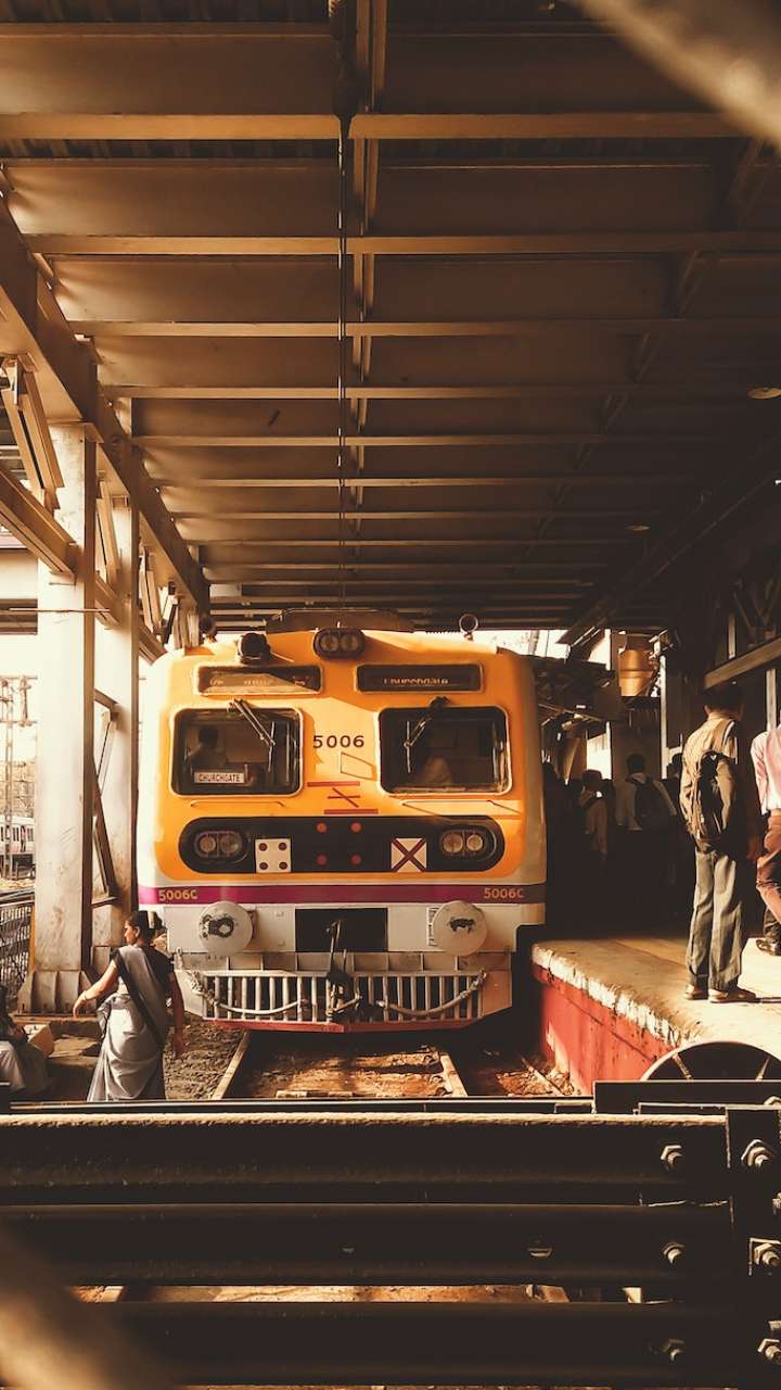 10वीं पास कैंडिडेट इंडियन रेलवे में अपनी योग्यता अनुसार करें आवेदन