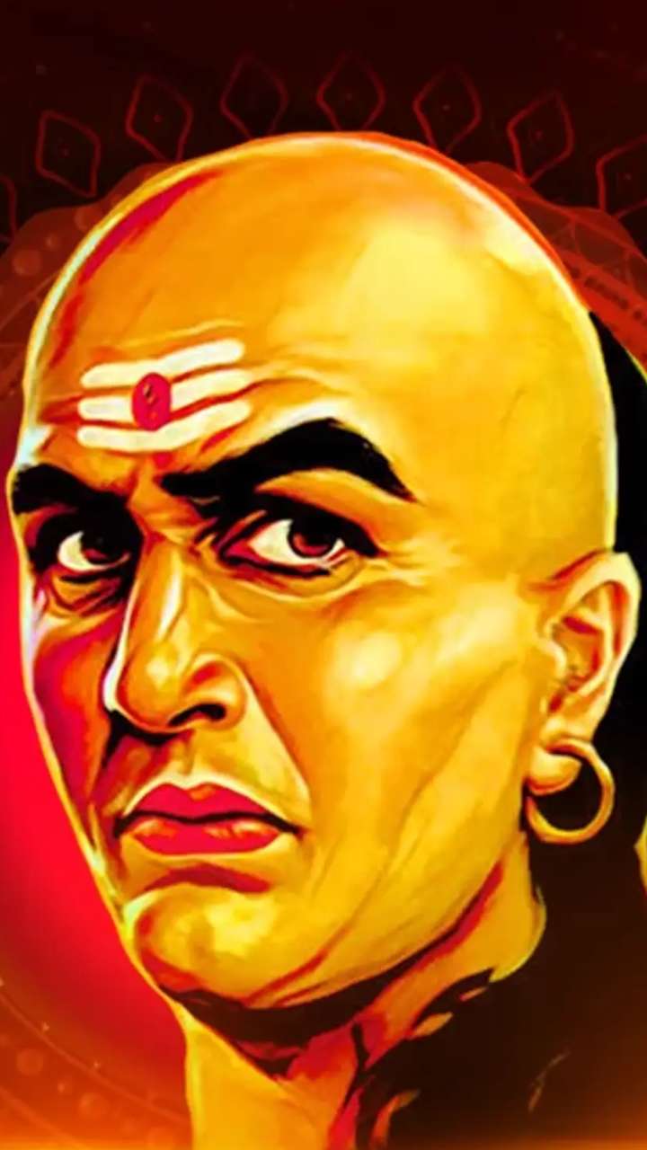 Chanakya Niti: सफलता को आकर्षित करने वाली 5 खूबियां