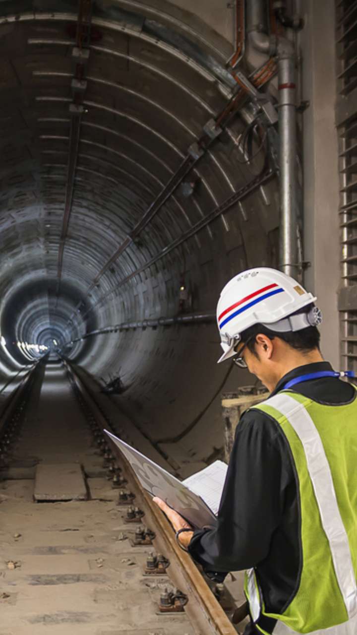 कितनी होती है Tunnel Engineer की सैलरी?