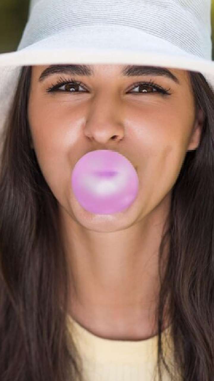 Amazing Benefits Of Chewing Gum To Boost Memory As Per Psychology