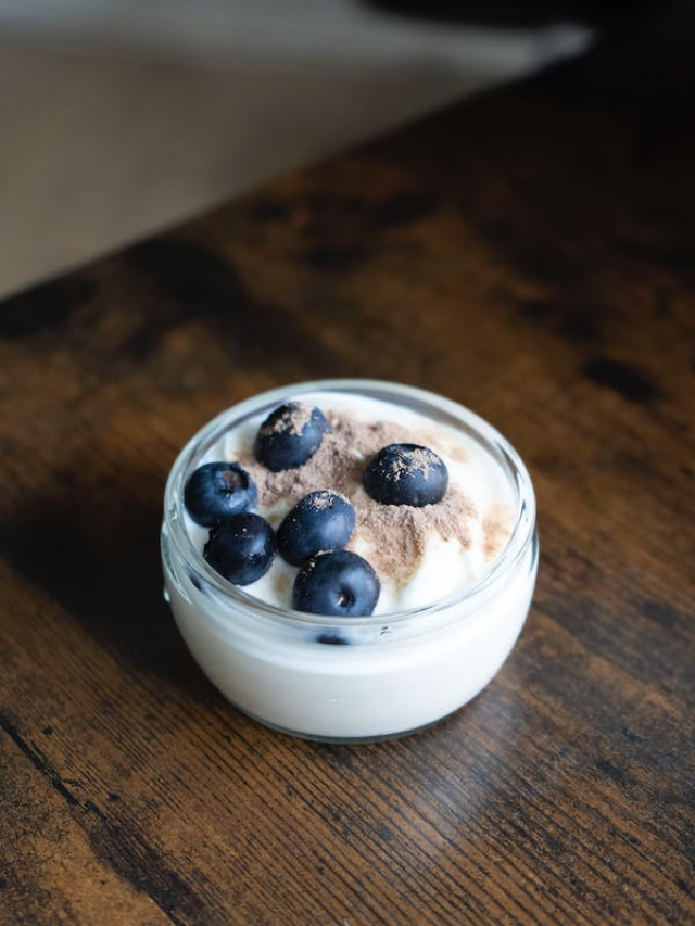 The Difference Between Yogurt And Curd